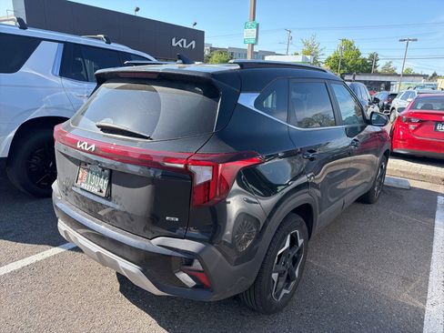 Certified 2024 Kia Seltos EX AWD/4WD image 4