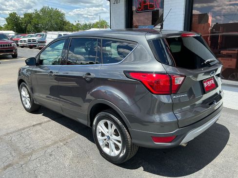 Used 2019 Ford Escape SE AWD/4WD image 5