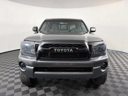 Used 2011 Toyota Tacoma 4x4 Access Cab w/ SR5 Pkg #2 image 4