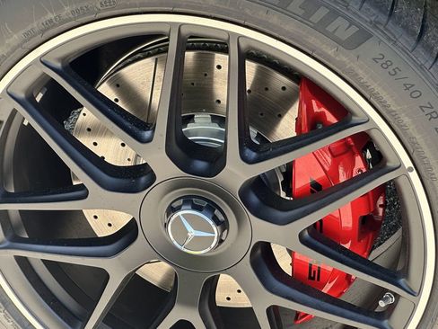 New 2026 Mercedes-Benz GLE 63 AMG S image 14