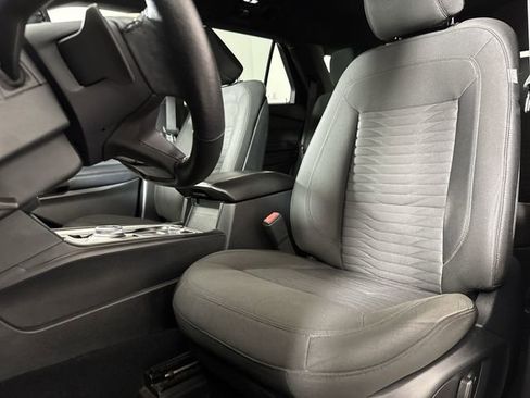 Used 2020 Ford Explorer XLT w/ Comfort Package image 19