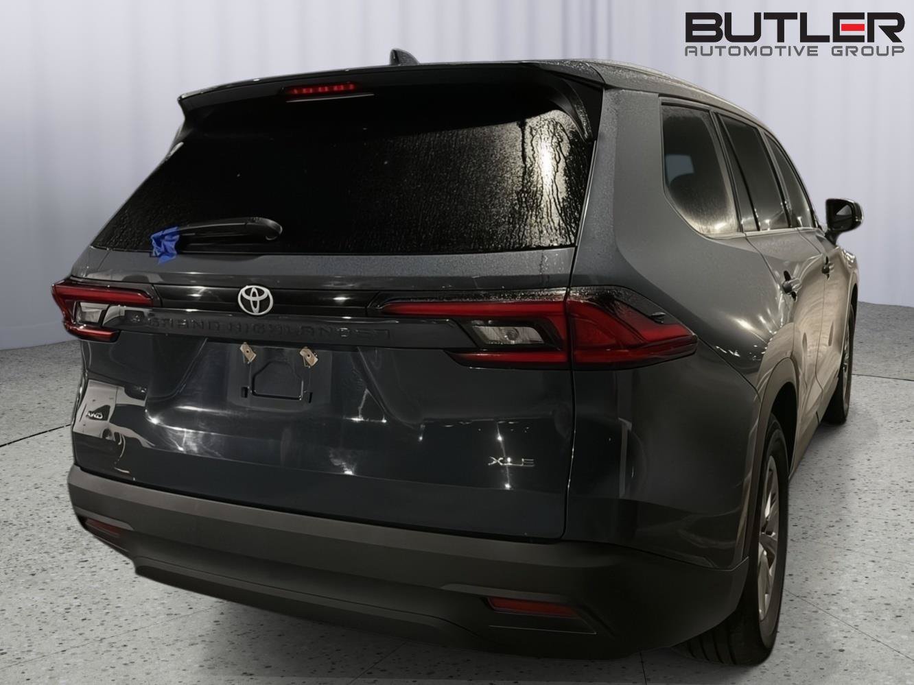 Used 2025 Toyota Grand Highlander AWD image 8