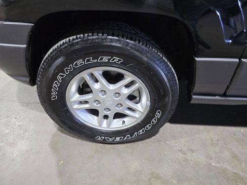 Used 2002 Jeep Grand Cherokee Laredo image 24