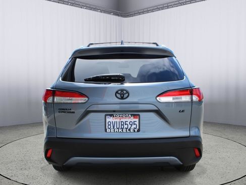 Used 2022 Toyota Corolla Cross LE w/ Black Badges Package (TMS) FWD image 7