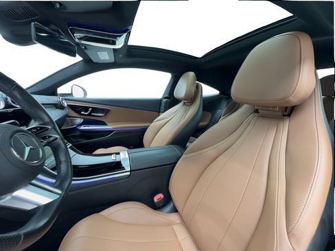 Used 2025 Mercedes-Benz CLE 300 4MATIC Coupe w/ AMG Line image 19