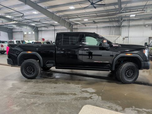 Used 2025 GMC Sierra 2500 AT4X w/ AT4X AEV Edition AWD/4WD image 2