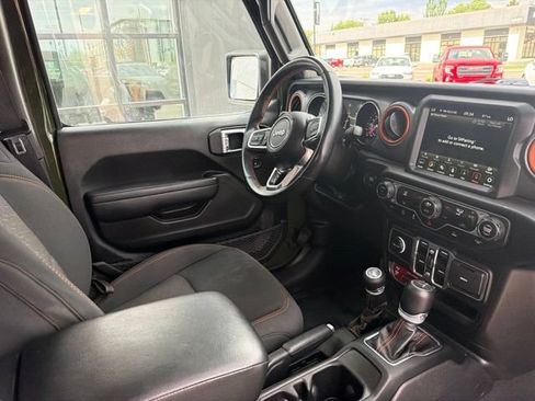 Used 2022 Jeep Gladiator Mojave w/ Trailer Tow Package AWD/4WD image 10
