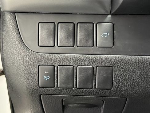 Used 2016 Toyota Highlander XLE AWD/4WD image 19