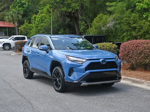 Certified 2024 Toyota RAV4 SE w/ Convenience Package AWD/4WD image 6