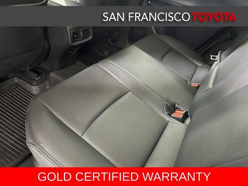 Certified 2021 Toyota Venza XLE image 16