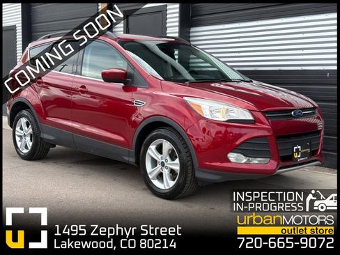 Used 2015 Ford Escape SE w/ Equipment Group 201A AWD/4WD image 1