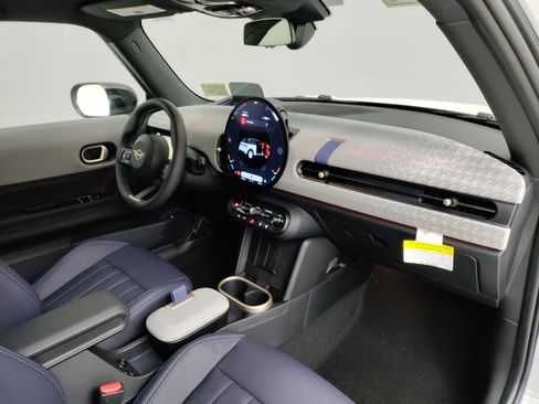New 2026 MINI Cooper 2-Door Hardtop FWD image 27