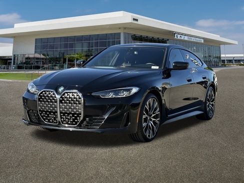 Used 2022 BMW 430i Gran Coupe w/ Parking Assistance Package image 5