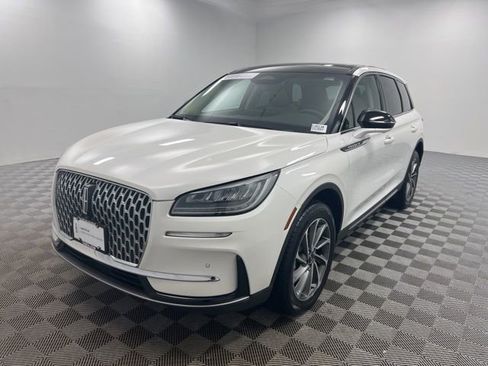 Used 2023 Lincoln Corsair AWD w/ Equipment Group 101A image 2