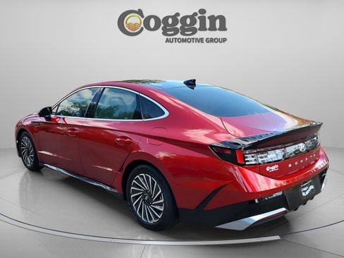 Certified 2024 Hyundai Sonata Limited FWD image 3