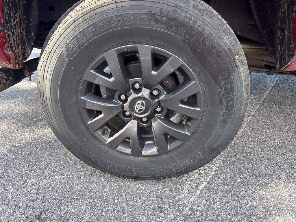 Used 2023 Toyota Tacoma SR5 AWD/4WD image 8