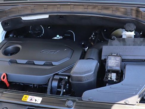Used 2017 Hyundai Santa Fe Sport FWD image 57