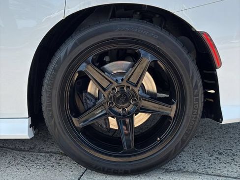 Used 2023 Dodge Charger Scat Pack w/ Plus Group RWD image 11