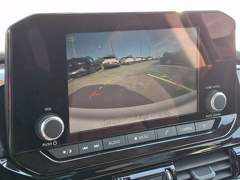 Certified 2024 Nissan Pathfinder SV AWD/4WD image 20