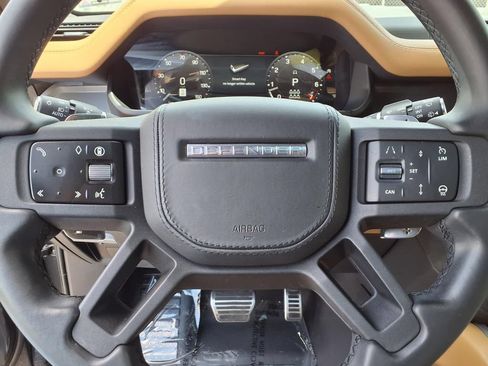 Used 2025 Land Rover Defender 130 V8 AWD/4WD image 28
