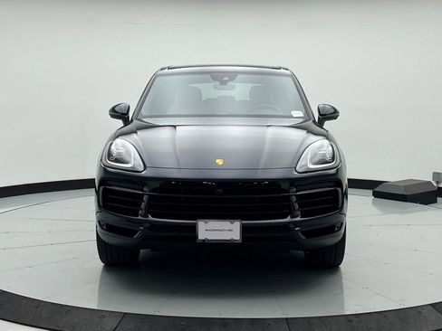 Used 2021 Porsche Cayenne image 6