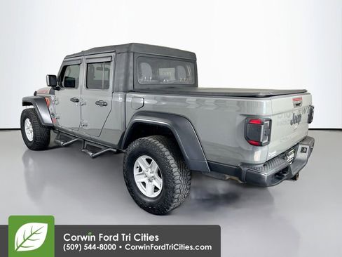 Used 2020 Jeep Gladiator Sport w/ Trailer Tow Package AWD/4WD image 11