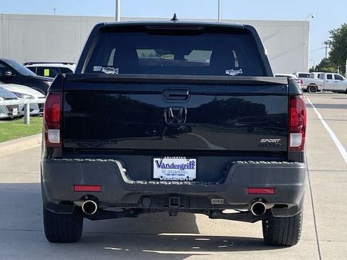 Used 2023 Honda Ridgeline Sport image 5