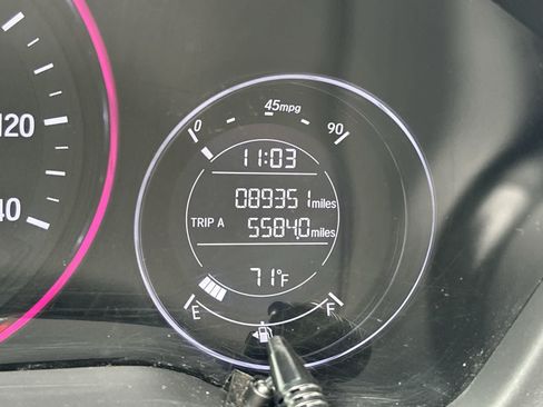 Used 2019 Honda HR-V LX image 13