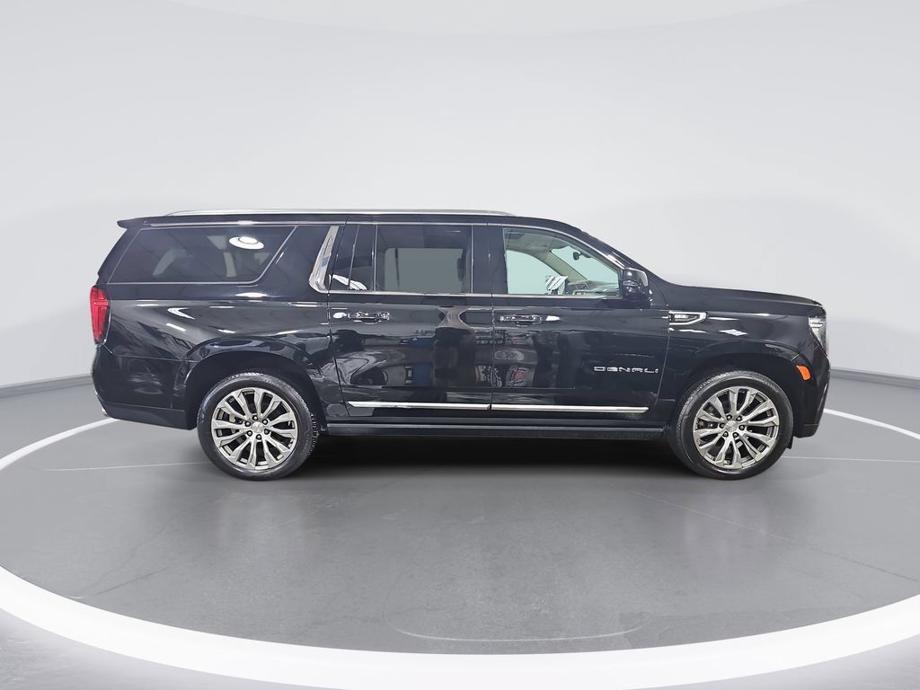 Certified 2021 GMC Yukon XL Denali w/ Denali Premium Package AWD/4WD image 2
