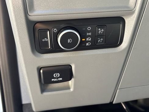 Used 2022 Ford F150 XL w/ Equipment Group 101A High AWD/4WD image 19