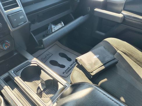 Used 2016 Ford F150 XLT w/ Equipment Group 301A Mid AWD/4WD image 27