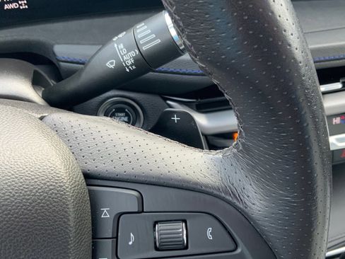 Used 2024 Cadillac XT4 Sport image 36