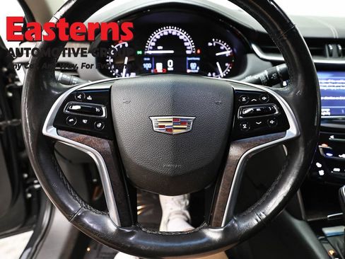 Used 2018 Cadillac XTS Luxury image 10