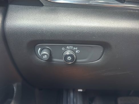 Used 2023 Chevrolet Traverse RS w/ LPO, Floor Liner Package AWD/4WD image 31