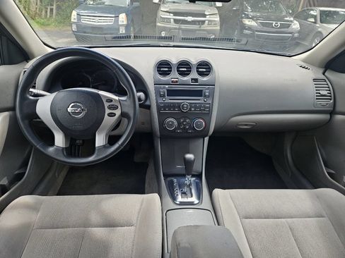 Used 2012 Nissan Altima 2.5 S FWD image 10