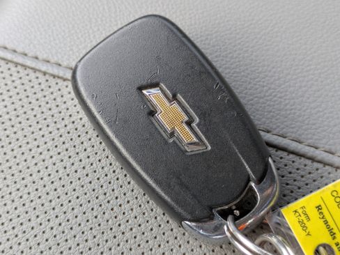 Used 2020 Chevrolet Traverse Premier w/ LPO, Cargo Package image 27