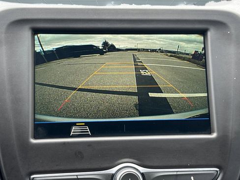 Used 2019 Chevrolet Equinox LT image 23