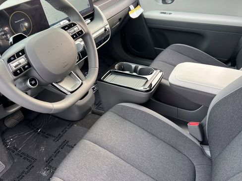 New 2026 Hyundai Ioniq 5 SE image 8