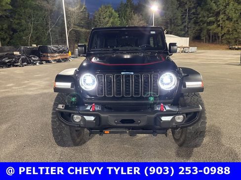 Used 2024 Jeep Wrangler Rubicon w/ XTREMEE 35" Tire Package image 2