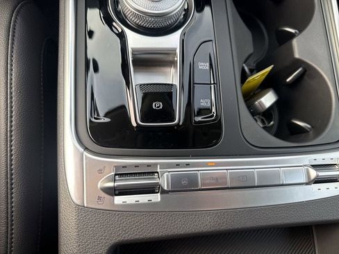 New 2026 Kia Carnival SX Prestige image 36