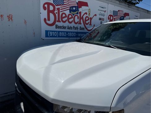 Used 2022 Chevrolet Silverado 1500 LT Trail Boss w/ LT Trail Boss Premium Package image 9