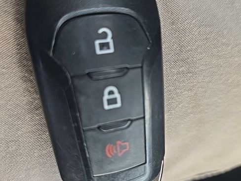 Used 2023 Ford F150 XLT AWD/4WD image 40