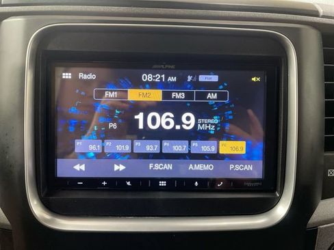 Used 2017 RAM 3500 Tradesman w/ Chrome Appearance Group AWD/4WD image 17