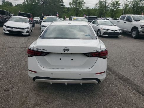 Used 2024 Nissan Sentra SV FWD image 8