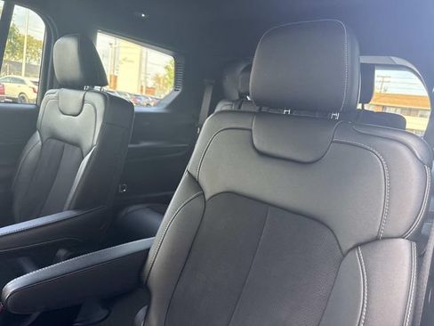 Used 2024 Jeep Grand Cherokee L Laredo AWD/4WD image 29