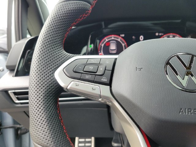 New 2026 Volkswagen GTI SE FWD image 23
