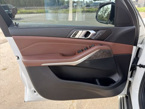 Used 2019 BMW X5 xDrive40i w/ Premium Package 2 AWD/4WD image 17