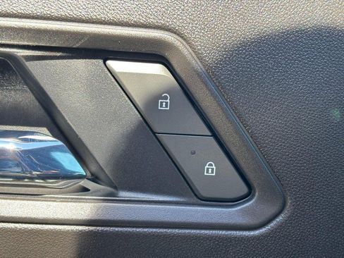 New 2025 Chevrolet Colorado Z71 w/ Midnight Edition image 43