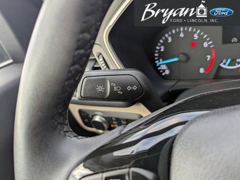 Used 2022 Ford Escape SE w/ Convenience Package image 25