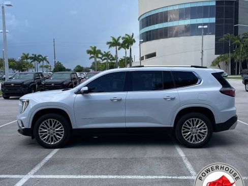 Used 2026 GMC Acadia Denali w/ Super Cruise Package FWD image 3